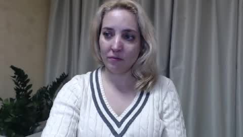 Snapshot of ohsweetmari chatting on 23, 2, 2025 Mari online show from 23, 2, 2025