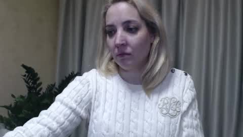 Snapshot of ohsweetmari chatting on 25, 2, 2025 Mari online show from 25, 2, 2025