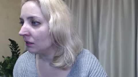 Snapshot of ohsweetmari chatting on 28, 2, 2025 Mari online show from 28, 2, 2025