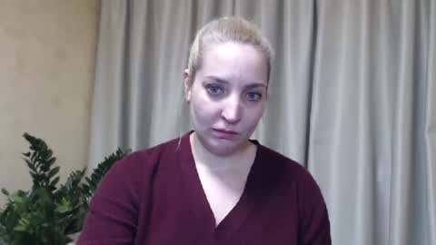 Snapshot of ohsweetmari chatting on 4, 3, 2025 Mari online show from 4, 3, 2025
