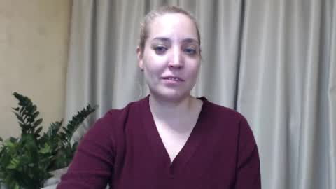 Snapshot of ohsweetmari chatting on 4, 3, 2025 Mari online show from 4, 3, 2025