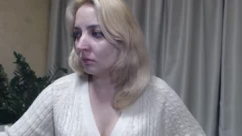 Snapshot of ohsweetmari chatting on 26, 10, 2025 Mari online show from 26, 10, 2025