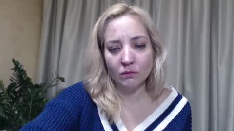 Snapshot of ohsweetmari chatting on 6, 11, 2025 Mari online show from 6, 11, 2025