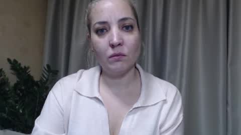 Snapshot of ohsweetmari chatting on 30, 11, 2025 Mari online show from 30, 11, 2025