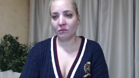 Snapshot of ohsweetmari chatting on 15, 1, 2026 Mari online show from 15, 1, 2026