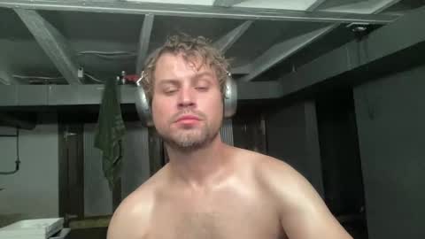 Snapshot of oilyexhibslut chatting on 17, 10, 2025 oilyexhibslut online show from 17, 10, 2025