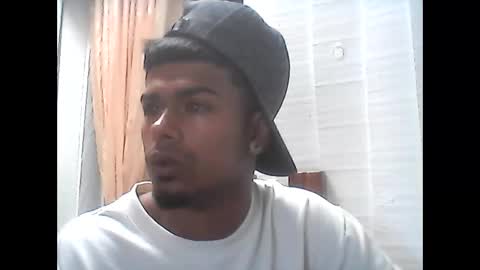 ojos_claross online show from 14, 3, 2026