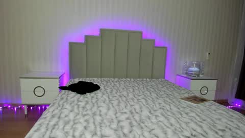            Welcome to my fans page  online show from 28, 1, 2025