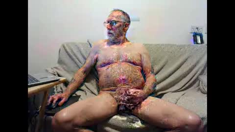 Snapshot of oldercock1411 chatting on 18, 11, 2025 oldercock1411 online show from 18, 11, 2025