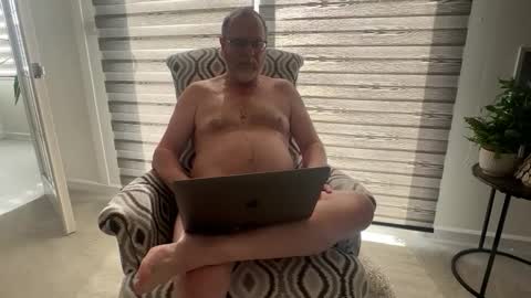 Snapshot of olderlady71 chatting on 28, 3, 2026 Olderlady71 online show from 28, 3, 2026