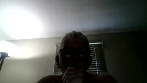 Snapshot of oldmiguy chatting on 27, 6, 2026 OldMIGUY online show from 27, 6, 2026