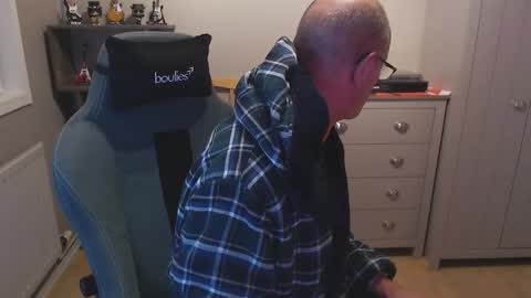 Snapshot of oldveteranuk chatting on 13, 9, 2025 oldveteranuk online show from 13, 9, 2025