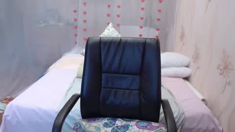 Snapshot of olgahottie chatting on 8, 10, 2025 OlgaHottie online show from 8, 10, 2025