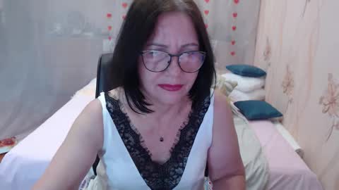 Snapshot of olgahottie chatting on 16, 10, 2025 OlgaHottie online show from 16, 10, 2025