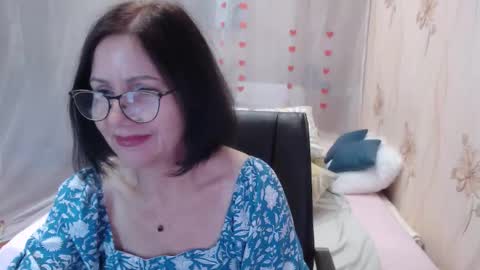 Snapshot of olgahottie chatting on 28, 10, 2025 OlgaHottie online show from 28, 10, 2025