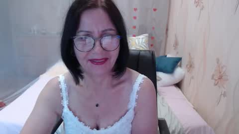 Snapshot of olgahottie chatting on 1, 11, 2025 OlgaHottie online show from 1, 11, 2025