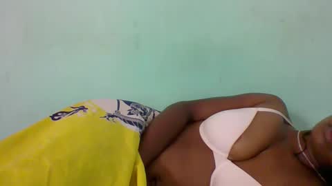 Snapshot of olgamariah203875 chatting on 4, 3, 2025 olgamariah203875 online show from 4, 3, 2025