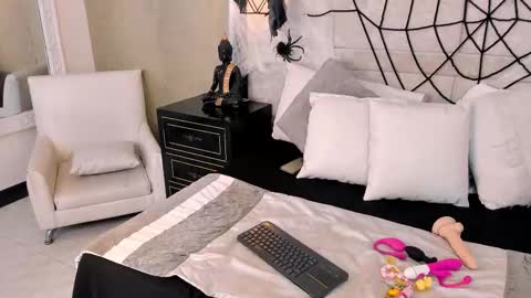 Snapshot of oliiviagarciaa chatting on 12, 10, 2025 OliiviaGarciaa online show from 12, 10, 2025