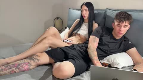 Snapshot of oliv1a_roby chatting on 2, 10, 2025 Olivia and Robie online show from 2, 10, 2025