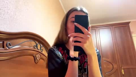 Olivia here online show from 25, 7, 2026