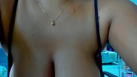 Snapshot of olivahot30 chatting on 24, 12, 2024 olivahot30 online show from 24, 12, 2024