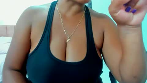 Snapshot of olivahot30 chatting on 4, 3, 2025 olivahot30 online show from 4, 3, 2025
