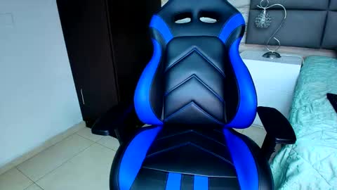 Snapshot of oliver__brown chatting on 28, 1, 2025 Oliver online show from 28, 1, 2025