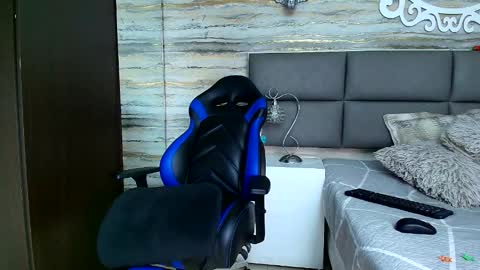 Snapshot of oliver__brown chatting on 23, 2, 2025 Oliver online show from 23, 2, 2025