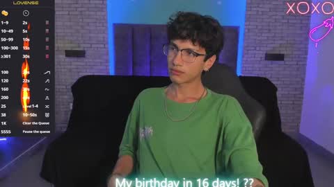 Oliver fast online show from 30, 1, 2025