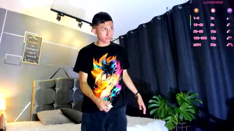 Snapshot of oliver_mr_ chatting on 6, 10, 2025 oliver mr online show from 6, 10, 2025