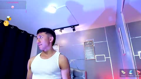 Snapshot of oliver_mr_ chatting on 8, 10, 2025 oliver mr online show from 8, 10, 2025