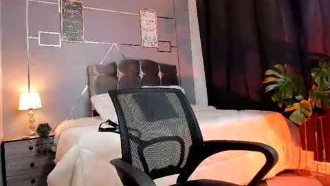 Snapshot of oliver_mr_ chatting on 15, 11, 2025 oliver mr online show from 15, 11, 2025