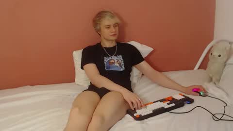 Oliver online show from 30, 5, 2026