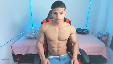 Snapshot of oliver_thompsson chatting on 17, 5, 2026 oliver thompsson online show from 17, 5, 2026