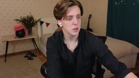 Oliver Evans online show from 4, 1, 2025