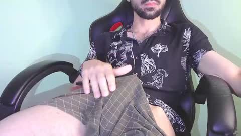 Snapshot of olivereff chatting on 20, 5, 2026 Oliver online show from 20, 5, 2026