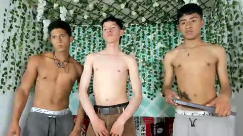 Snapshot of oliverhot_2005 chatting on 23, 2, 2025 oliverhot_2005 online show from 23, 2, 2025