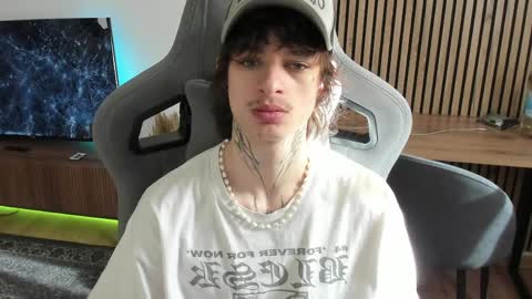 oliverrgroove online show from 10, 4, 2026