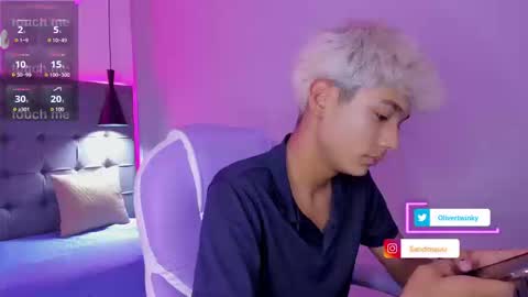 Snapshot of olivertwinky_ chatting on 15, 9, 2025 Oliver online show from 15, 9, 2025