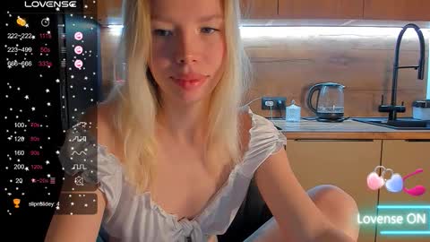 Olivia 3 online show from 22, 12, 2025