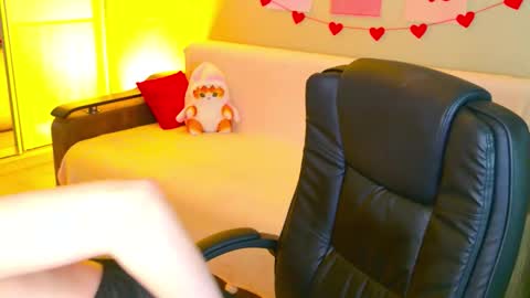 olivia_daze online show from 6, 10, 2025