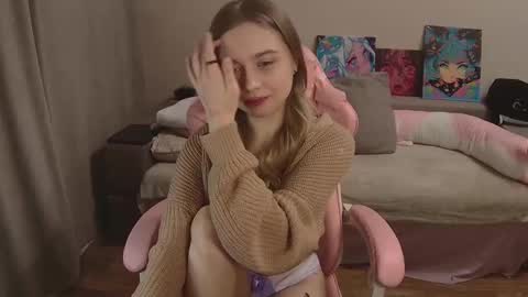 Snapshot of olivia_grr chatting on 12, 10, 2025 Olivia online show from 12, 10, 2025