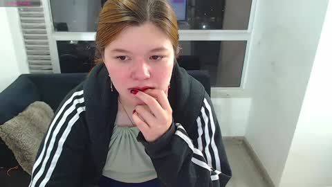 olivia_martine online show from 22, 12, 2024