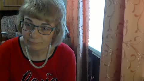 Olivia Mia online show from 2, 4, 2026