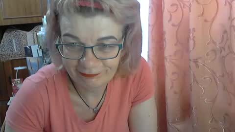 Snapshot of olivia_mia25 chatting on 29, 6, 2026 Olivia Mia online show from 29, 6, 2026