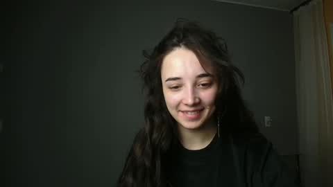 Snapshot of olivia_oliv chatting on 1, 3, 2025 Olivia online show from 1, 3, 2025