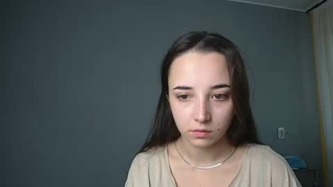 Snapshot of olivia_oliv chatting on 9, 9, 2025 Olivia online show from 9, 9, 2025