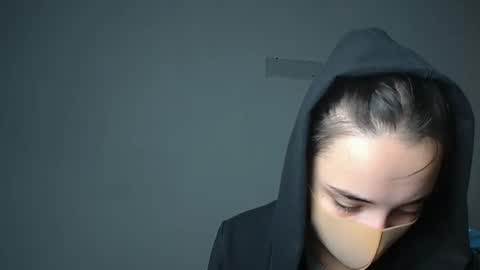 Snapshot of olivia_oliv chatting on 8, 10, 2025 Olivia online show from 8, 10, 2025