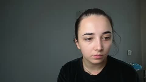 Snapshot of olivia_oliv chatting on 1, 11, 2025 Olivia online show from 1, 11, 2025