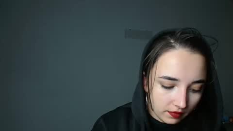 Snapshot of olivia_oliv chatting on 19, 11, 2025 Olivia online show from 19, 11, 2025